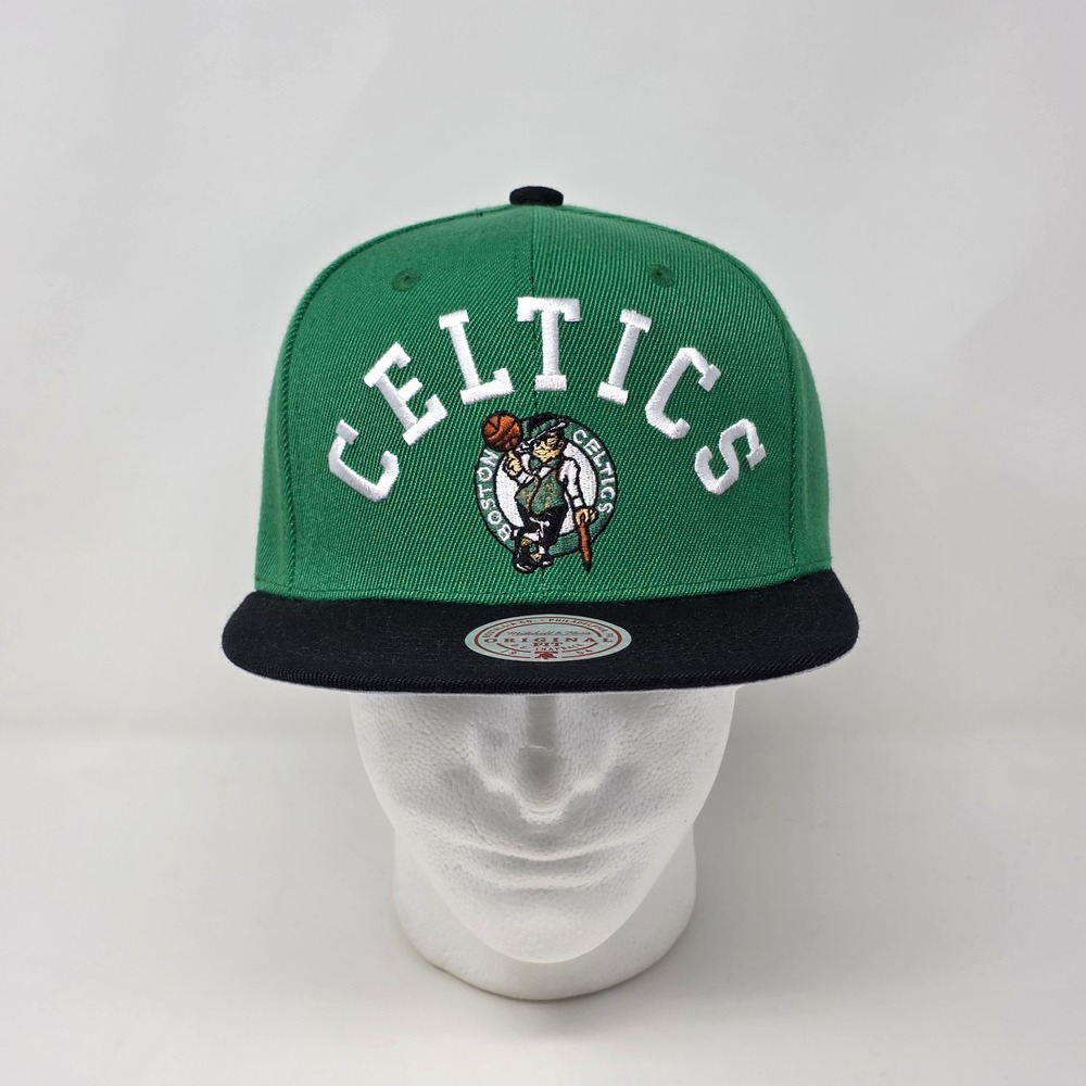 Mitchell & Ness Boston Celtics Core Basic Kelly G… - image 1
